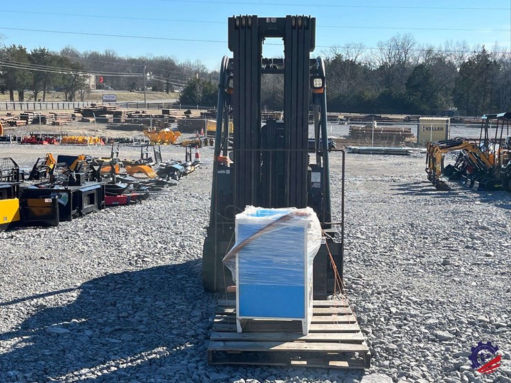 byd-ecb27c-electric-counterbalanced-forklift-image-13