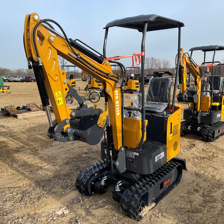 #1040 • New ATS RT12R Mini Excavator