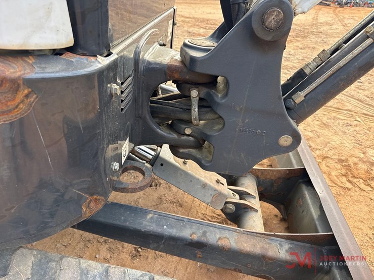 2020-bobcat-e26-image-11