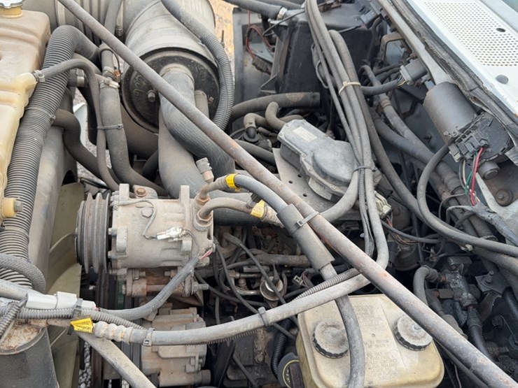 1994-ford-f700-image-22