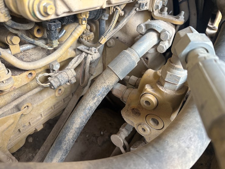 caterpillar-950gc-image-70