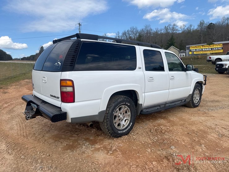chevrolet-suburban-image-4