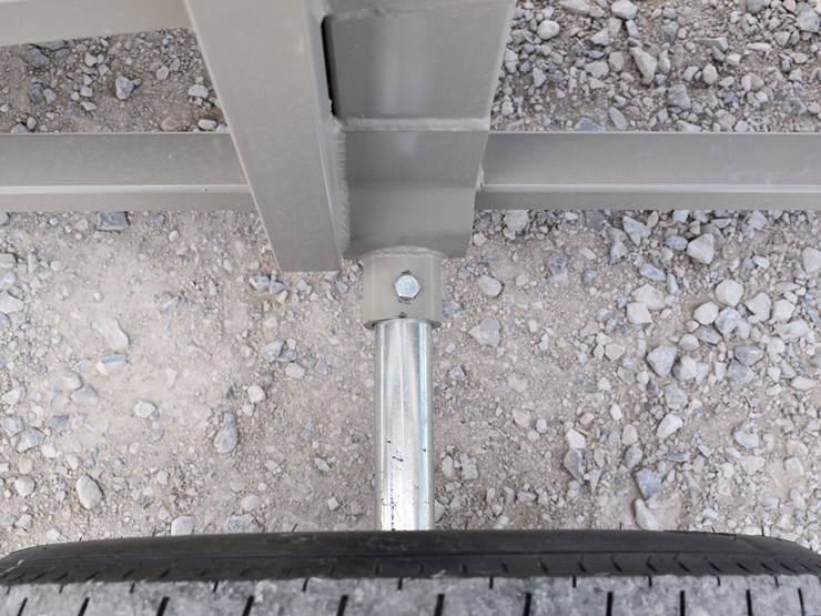 #1084-•-new-circle-t-portable-loading-chute-with-catwalk-image-30