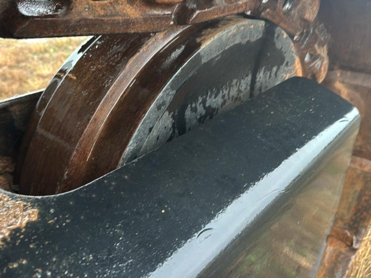 2010-tigercat-lx822c-image-35