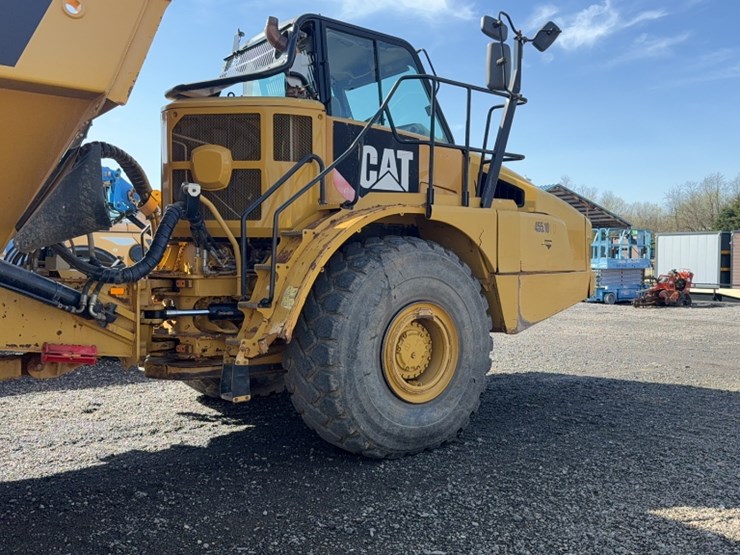 2017-caterpillar-745-image-4