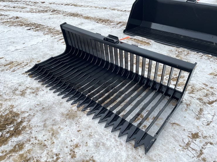 #2046-•-skid-steer-mount-72"-fine-tooth-skeleton-bucket-image-1