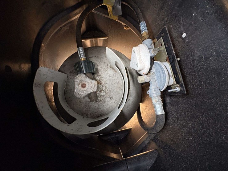 2022-forest-river-ibex-travel-trailer-w/-solar-power-system-image-16