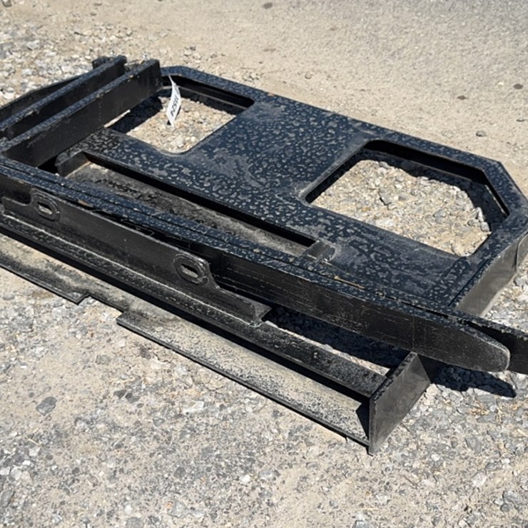 #6068 • FUTURE 48" DINGO PALLET FORKS