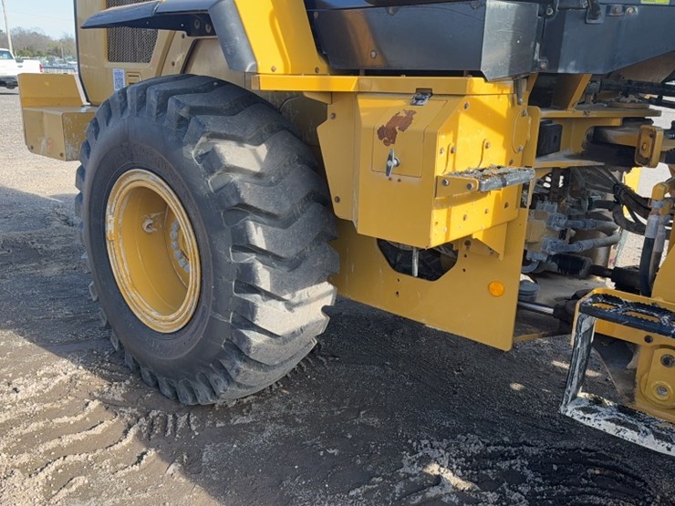 caterpillar-930-image-5