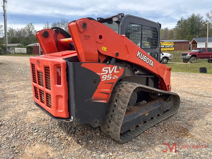 2017-kubota-svl95-2s-image-4