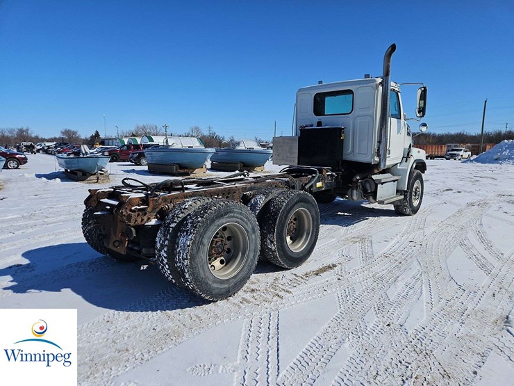 2014-western-star-4700-image-4