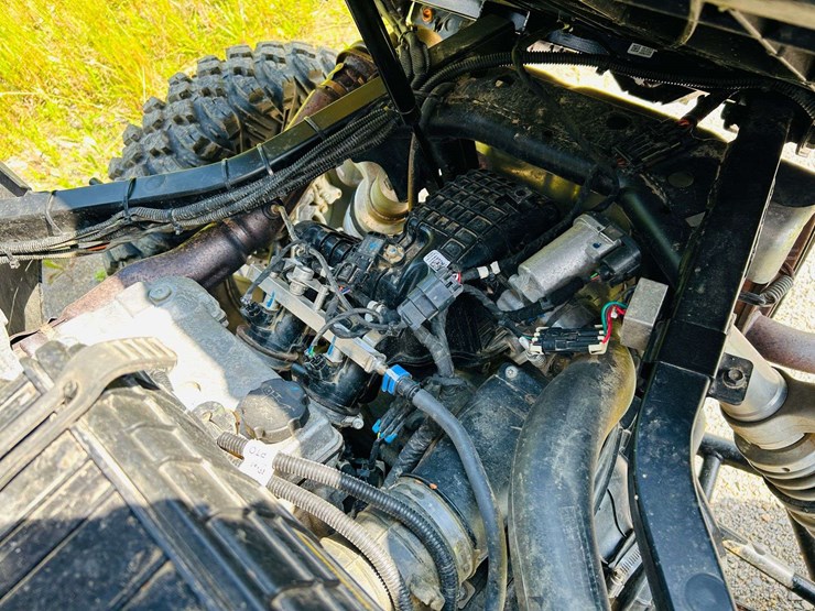 2024-general-polaris-image-44