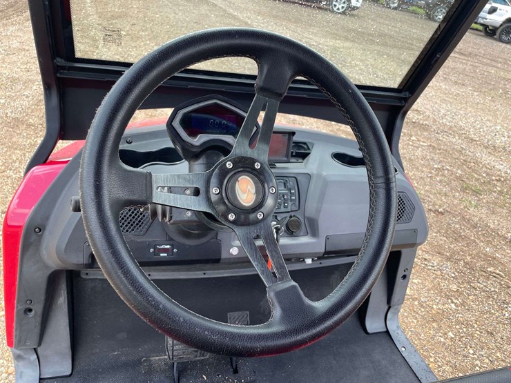 2023-bintelli-48-volt-electric-6-seater-golf-cart-w/-on-board-charger-(46-miles-showing)-image-11