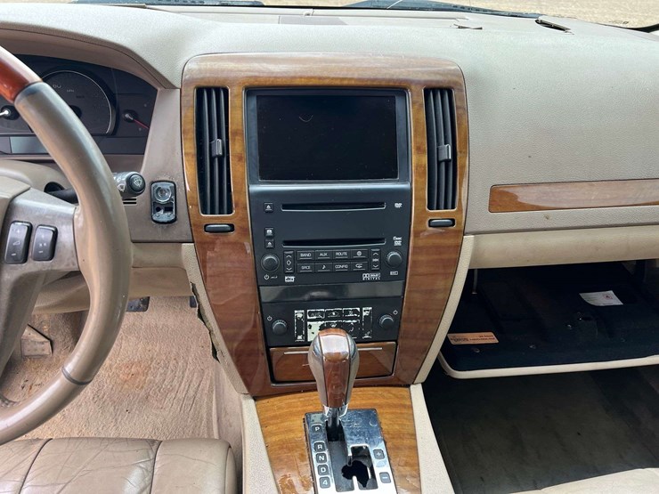 2005-cadillac-sts-4-door-sedan-(225,311-miles)-image-13