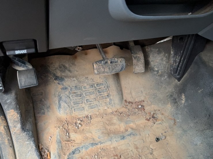 2011-ford-f350-image-21