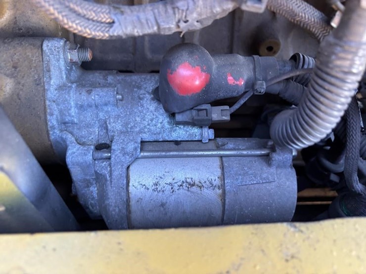 2015-caterpillar-305.5e2-cr-image-46