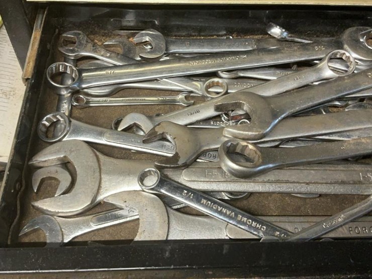 #107-•-clarke-hd-plus-tool-chest-and-contents-image-26