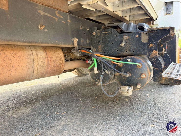 2007-international-7400-image-57