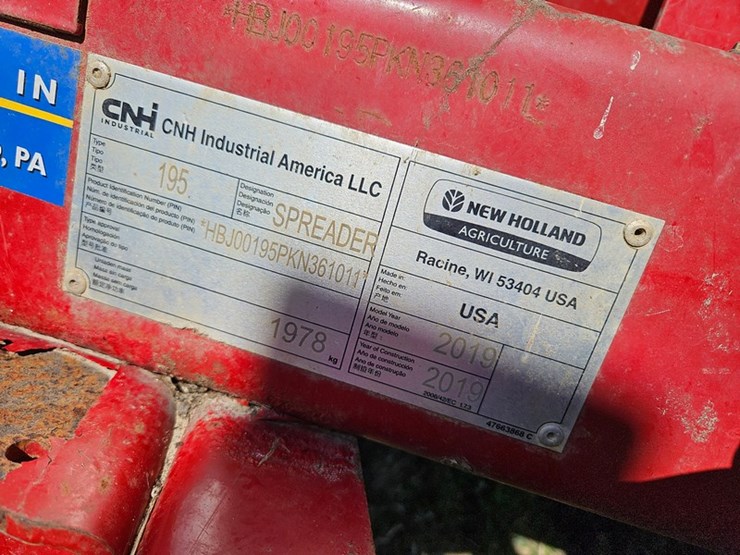 2019-new-holland-195-image-32