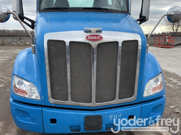 2018-peterbilt-579-image-107