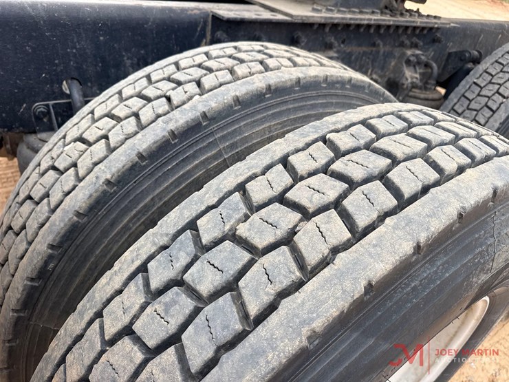 kenworth-w900-image-11