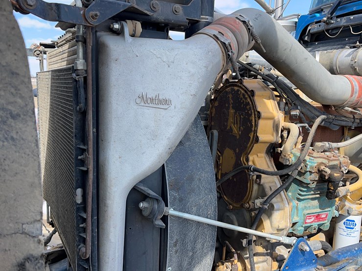 2004-kenworth-w900-image-59