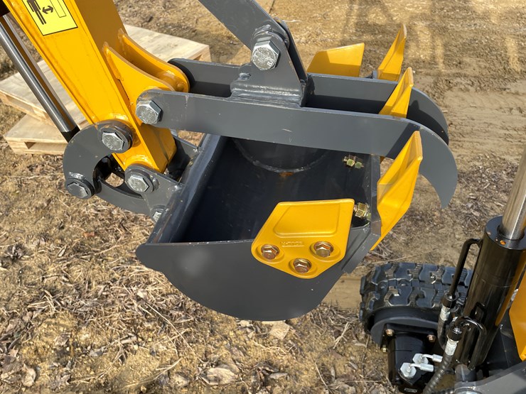 #1040-•-new-ats-rt12r-mini-excavator-image-26