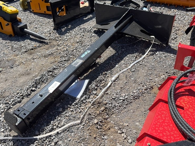 #6082-•-future-skid-steer-telescoping-boom-pole-image-1
