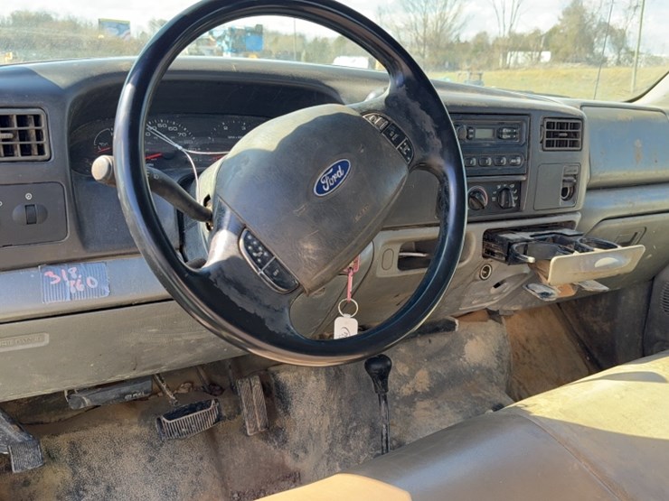 2003-ford-f450-image-23