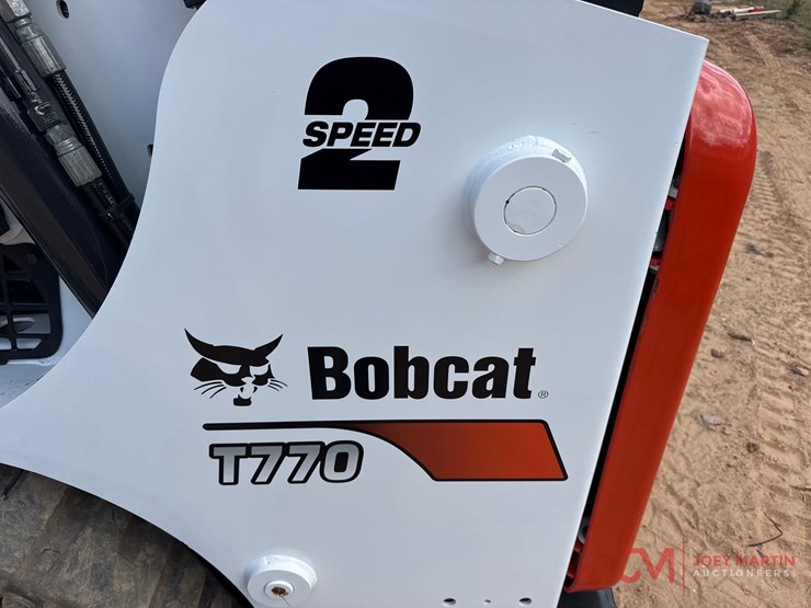 2018-bobcat-t770-image-12