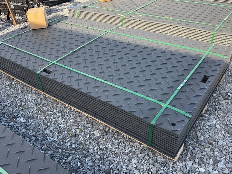 #6040-•-qty(12)-4'-x-8'-ground-protection-mats-image-2