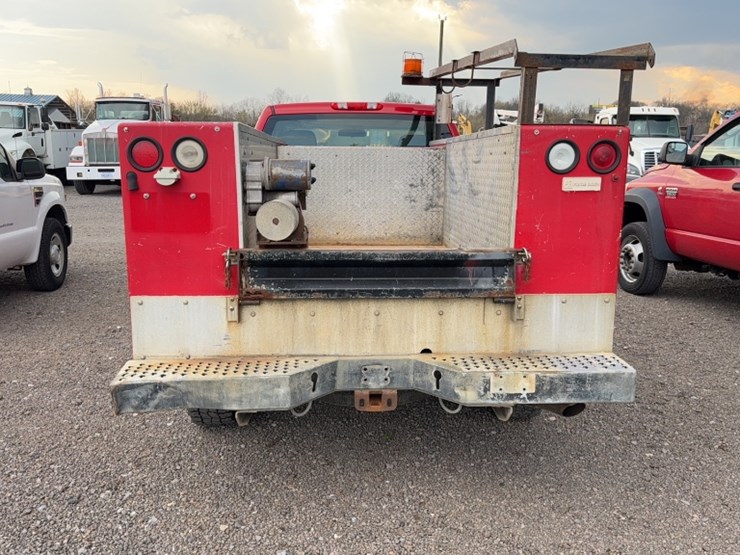 2011-chevrolet-2500-image-10