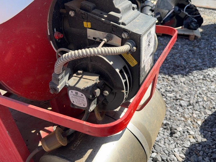 #6020-•-stinger-electric-hot-water-pressure-washer-image-6