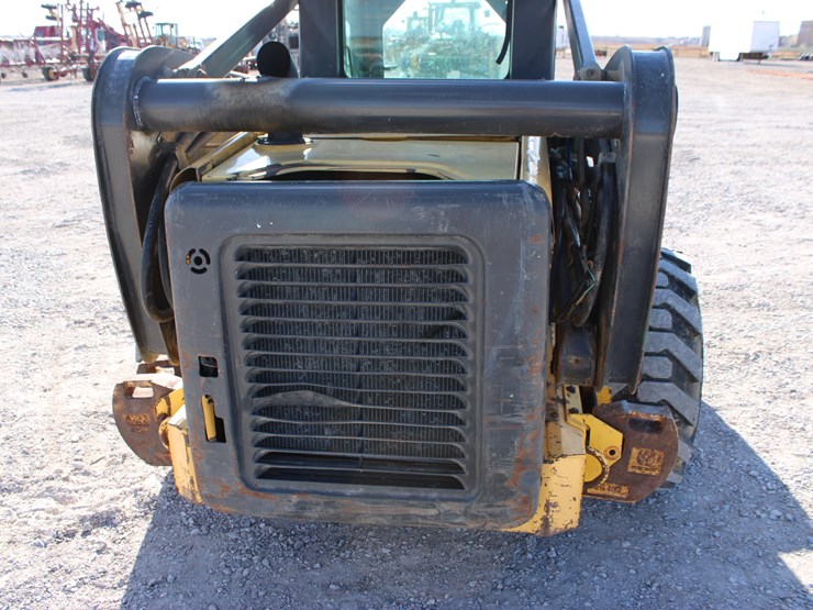 new-holland-ls190-image-28