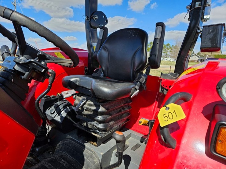 massey-ferguson-4710-image-44