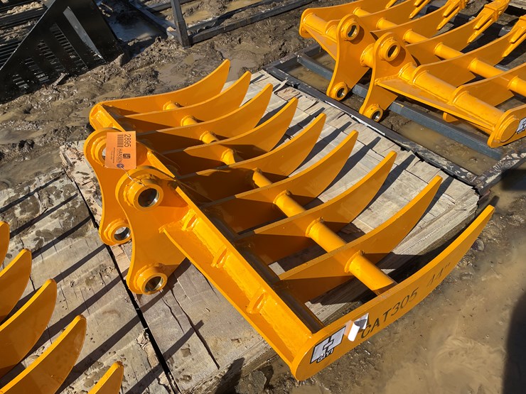 caterpillar-305-image-5