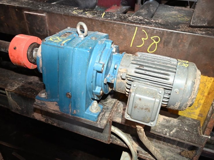 #138-•-roll-case-with-pop-up-transfers-image-6