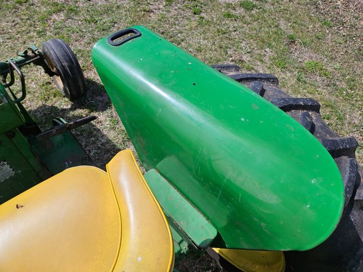 john-deere-4010-image-21