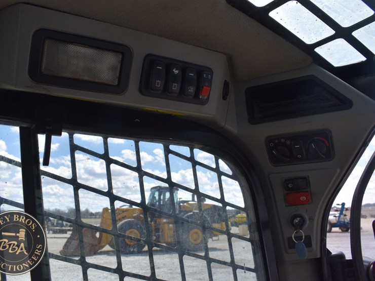 2020-caterpillar-289d3-image-85