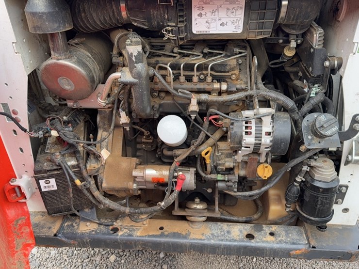 2018-bobcat-s570-image-10