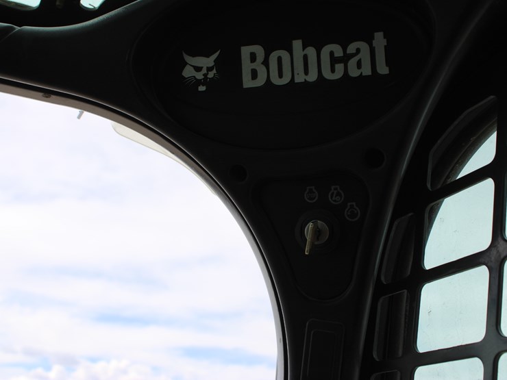 2017-bobcat-s590-image-16