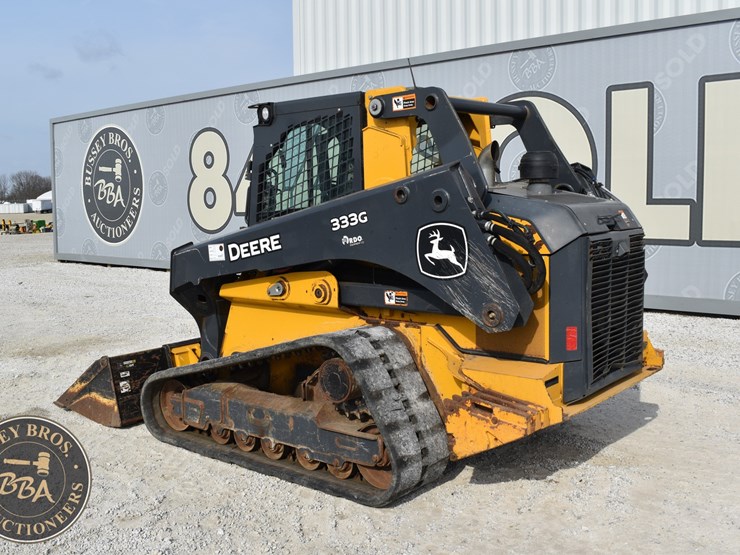 2021-deere-333g-image-3