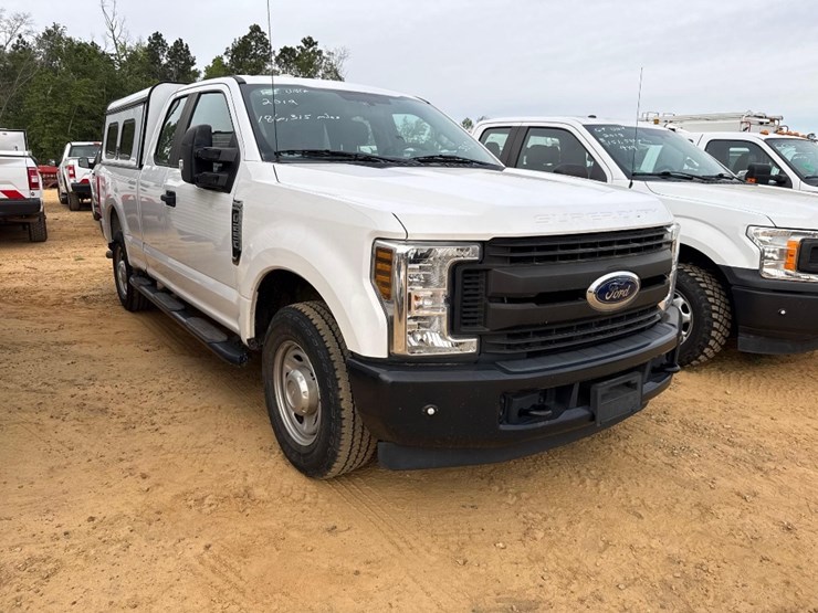 2019-ford-f250-image-1