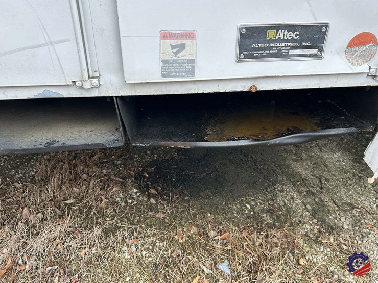 2009-international-7400-image-49