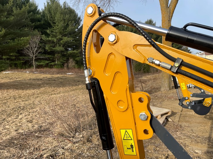 #1041-•-new-ats-rt12r-mini-excavator-image-27