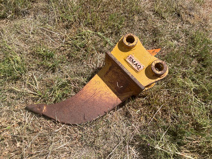 caterpillar-303-image-3