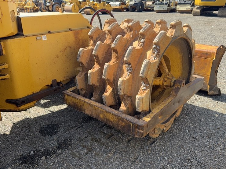 caterpillar-815-image-6