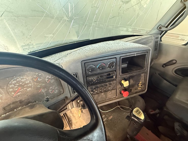 2003-case-ih-8600-image-8