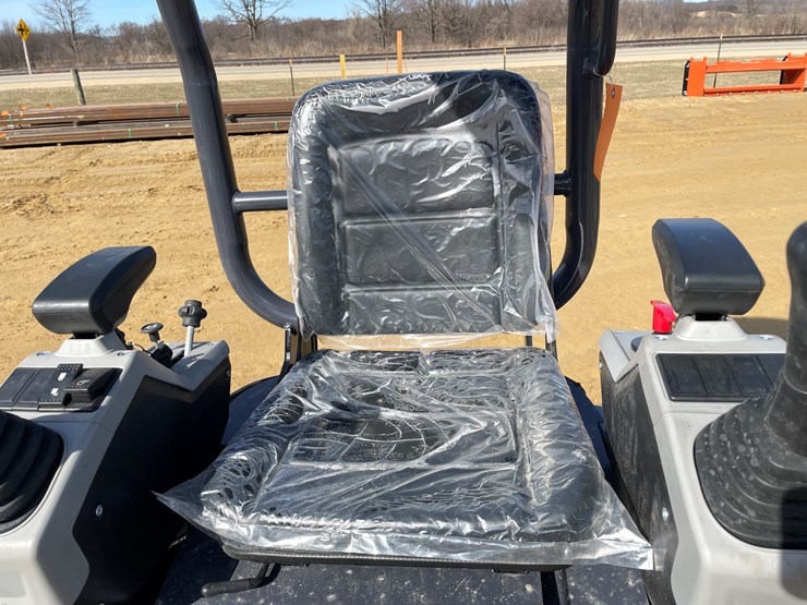 #1032-•-new-ats-me18-mini-excavator-image-16