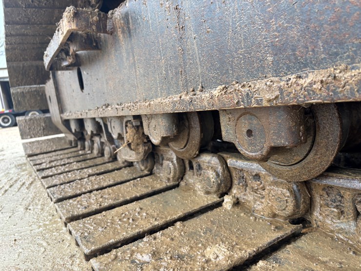 2001-komatsu-pc200-lc-image-92